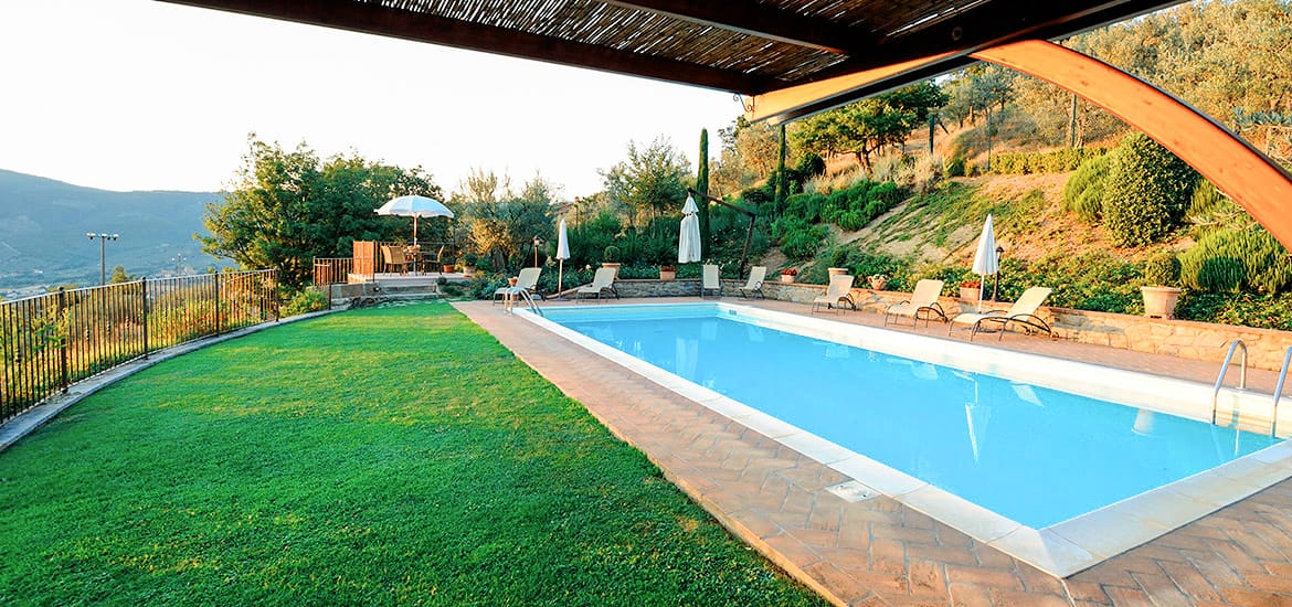 Agriturismo in Toscana con parco e piscina | Casale per affitti turistici Arezzo